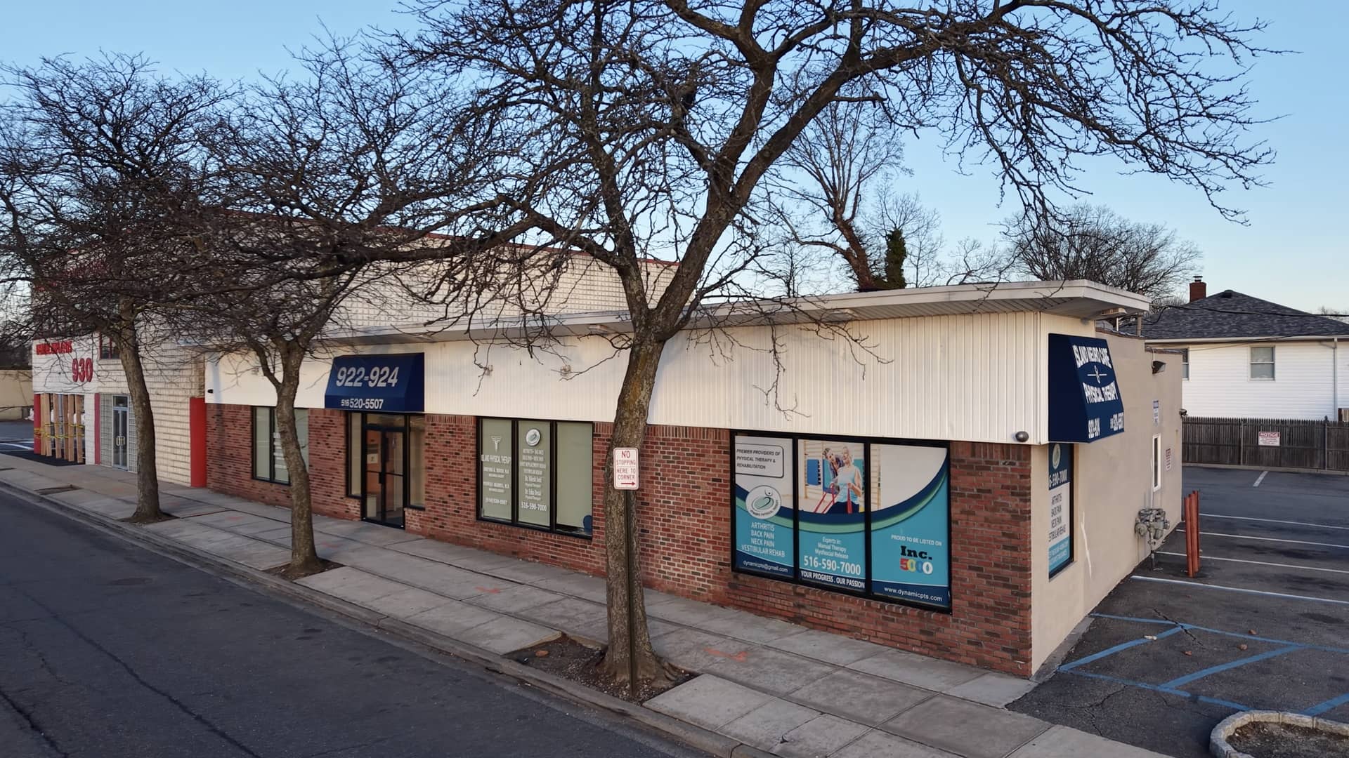 Exterior view of Dynamic Physical Therapy Massapequa clinic